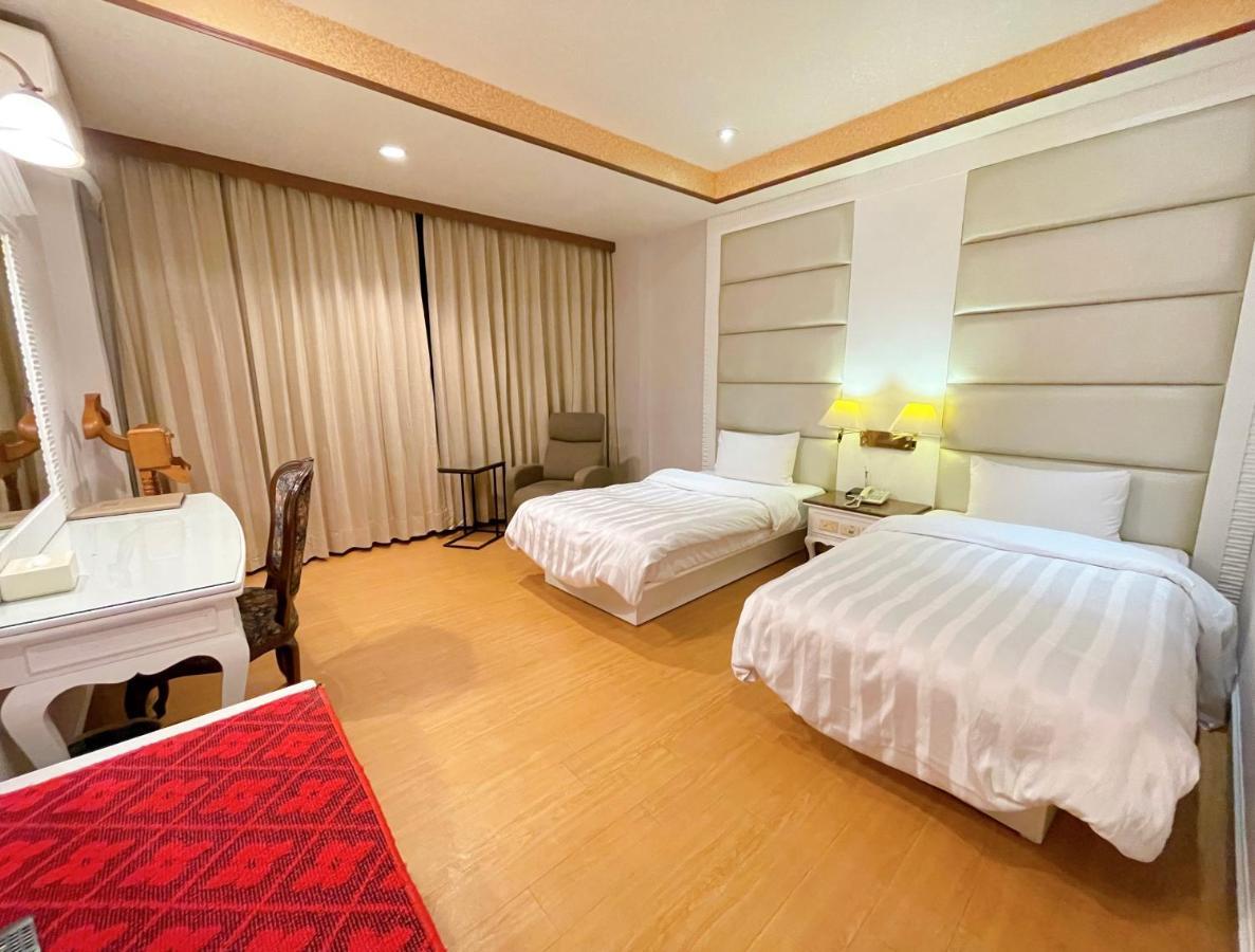 Wenpin Hotel - Pier 2 Καοσιούνγκ Εξωτερικό φωτογραφία