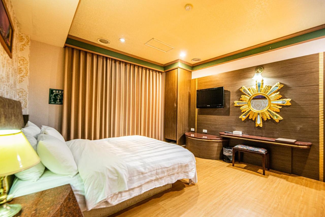Wenpin Hotel - Pier 2 Καοσιούνγκ Εξωτερικό φωτογραφία