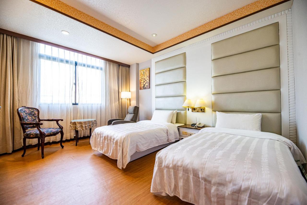 Wenpin Hotel - Pier 2 Καοσιούνγκ Εξωτερικό φωτογραφία