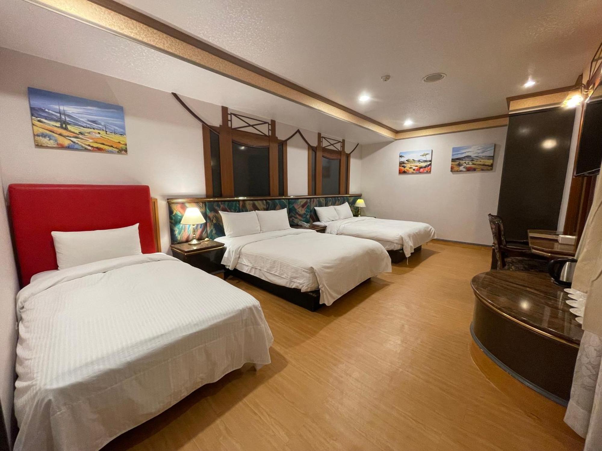 Wenpin Hotel - Pier 2 Καοσιούνγκ Εξωτερικό φωτογραφία