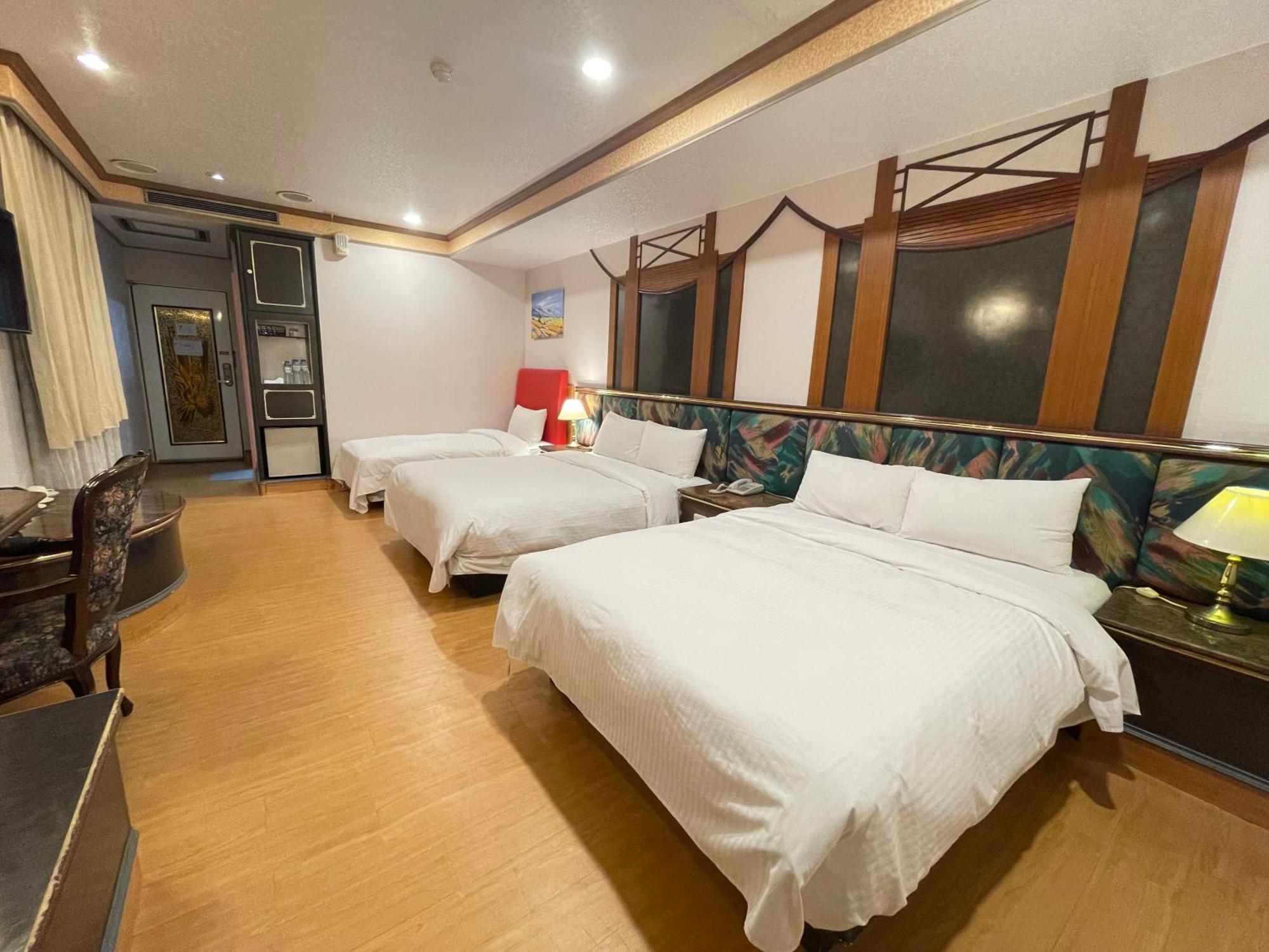 Wenpin Hotel - Pier 2 Καοσιούνγκ Εξωτερικό φωτογραφία